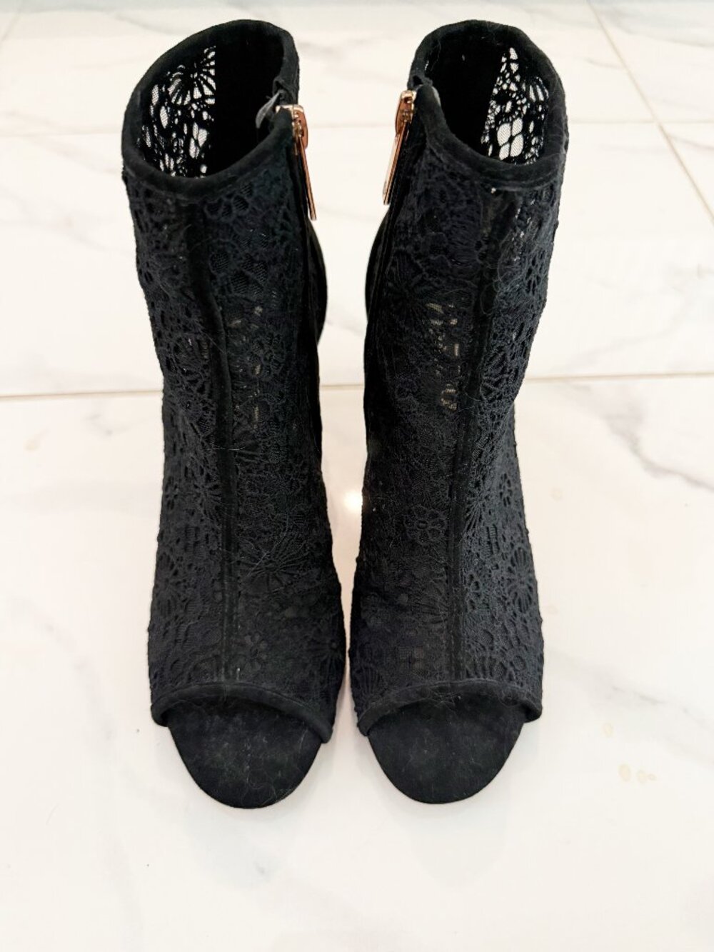 Nanette Lepore Lace Heidi Black Peep Toe Heel 8.5M - Picture 3 of 9